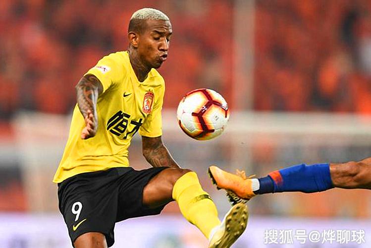 爱游戏ayx体育 -关键时刻中超传出新动向，布鲁克林篮网更衣室发声，管理层表态——话题不断，细节决定成败(布鲁克林有棵树在线阅读免费)